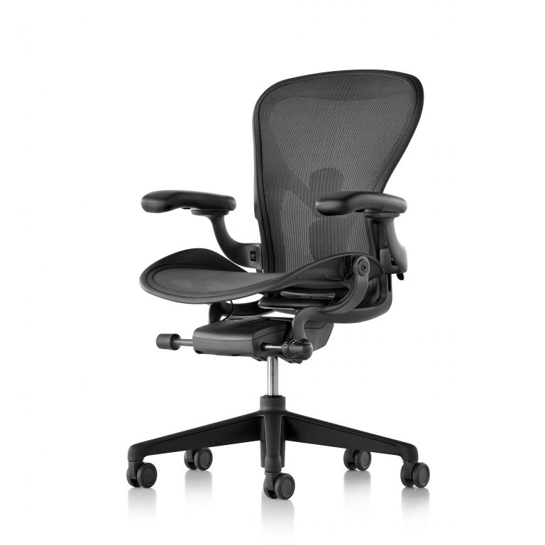 Aeron Chair, Graphite, Adjustable PostureFit SL